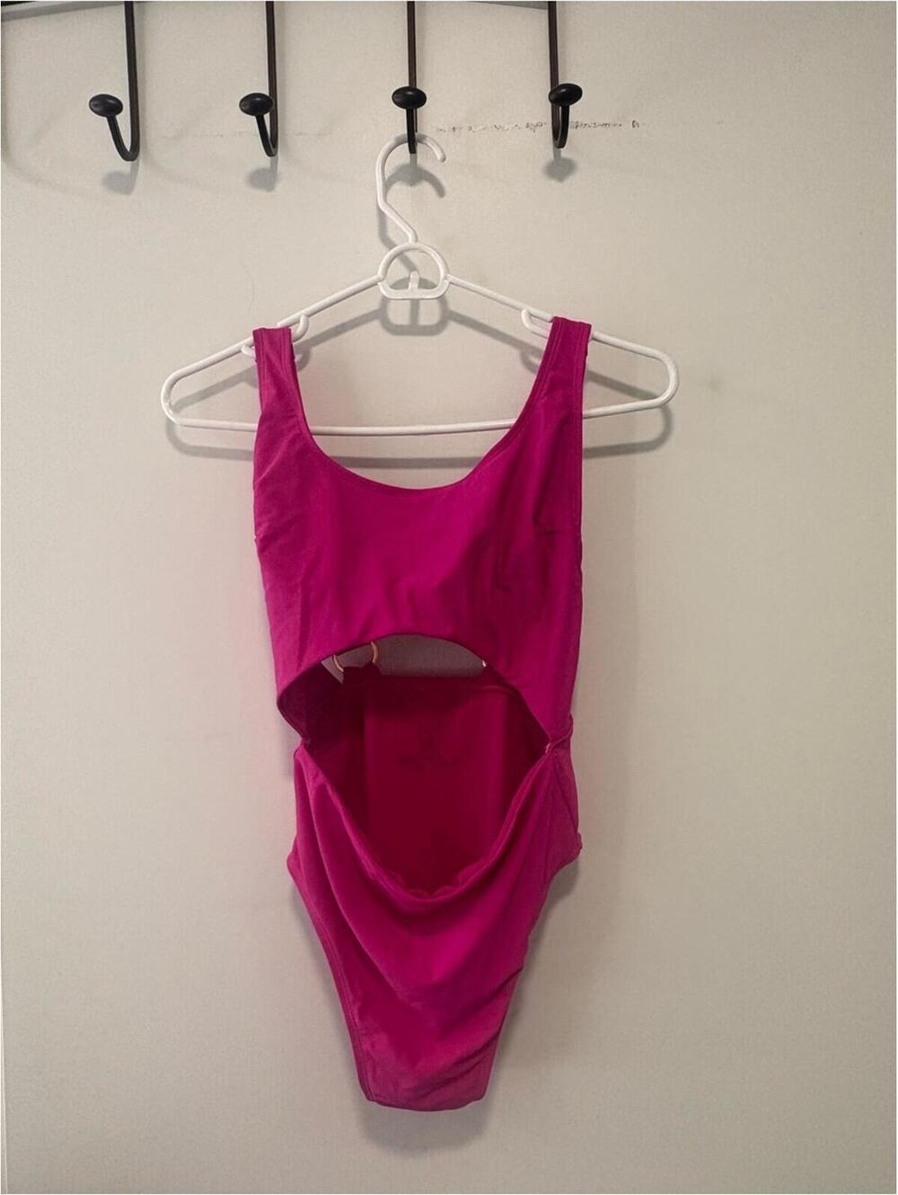 RACHEL Rachel Roy Fuchsia One-Piece Swimsuit with Midriff Cutout